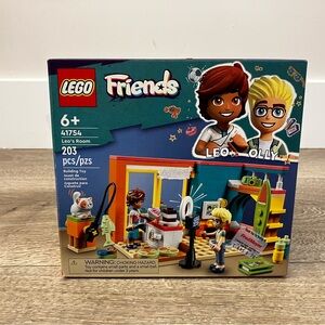 LEGO Friends Leo’s Room Set 41754